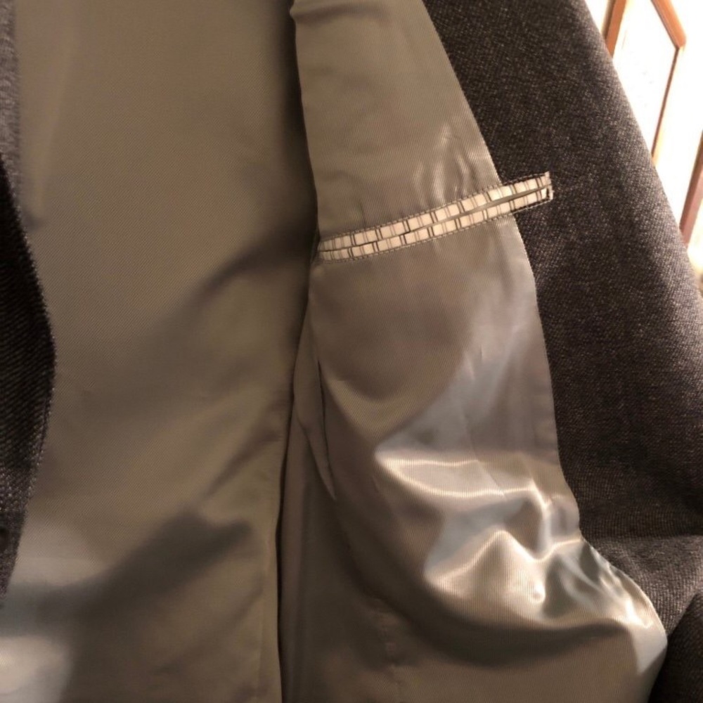 Blazer - Picture 3 of 4